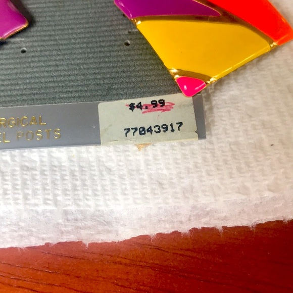 Crown Jewels surgical steel posts earrings vintage NWT - Picture 2 of 7